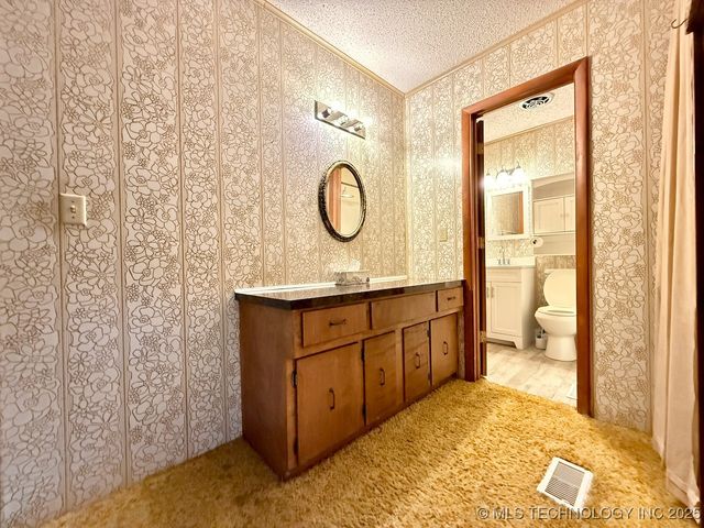 18411 S Lake Region Road, Hulbert, OK 74441