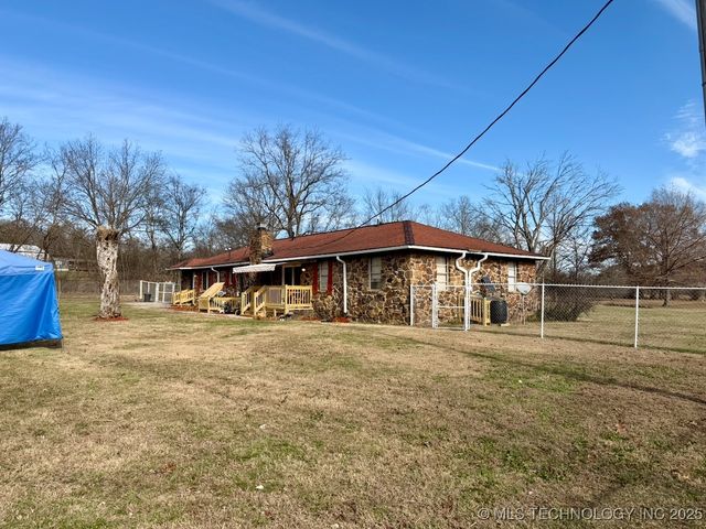 18411 S Lake Region Road, Hulbert, OK 74441