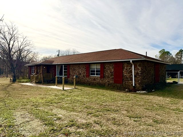 18411 S Lake Region Road, Hulbert, OK 74441