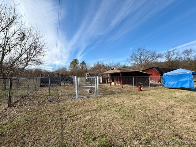 18411 S Lake Region Road, Hulbert, OK 74441