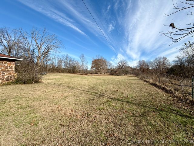 18411 S Lake Region Road, Hulbert, OK 74441