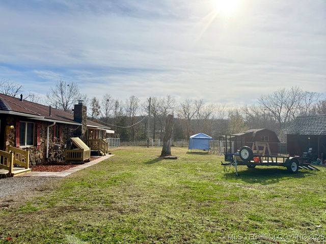 18411 S Lake Region Road, Hulbert, OK 74441