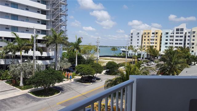 7933 West Dr 817, North Bay Village, FL 33141