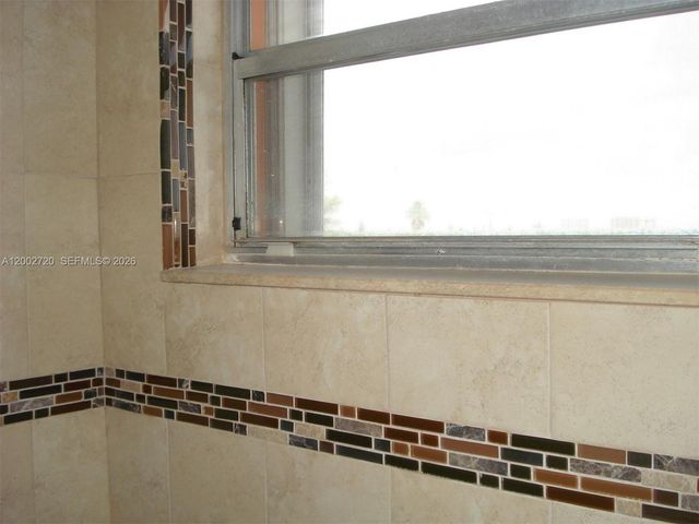 7933 West Dr 817, North Bay Village, FL 33141