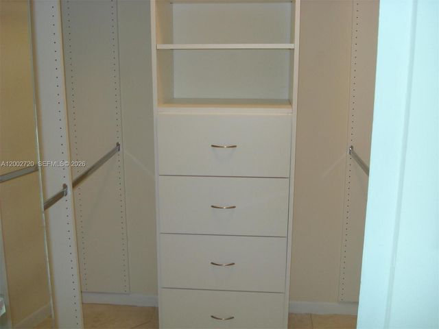 7933 West Dr 817, North Bay Village, FL 33141