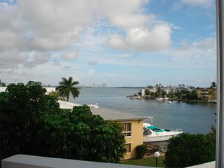 7933 West Dr 817, North Bay Village, FL 33141