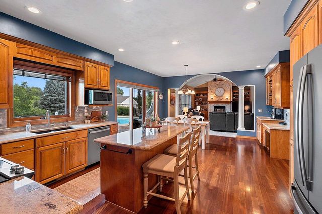 2770 PRAIRIE GARDEN TRAIL, Green Bay, WI 54313