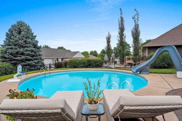 2770 PRAIRIE GARDEN TRAIL, Green Bay, WI 54313