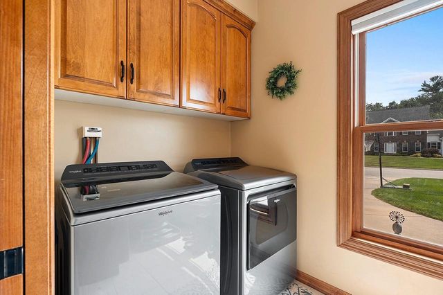 2770 PRAIRIE GARDEN TRAIL, Green Bay, WI 54313