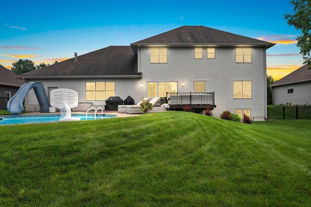 2770 PRAIRIE GARDEN TRAIL, Green Bay, WI 54313