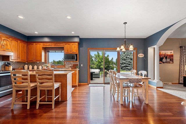 2770 PRAIRIE GARDEN TRAIL, Green Bay, WI 54313