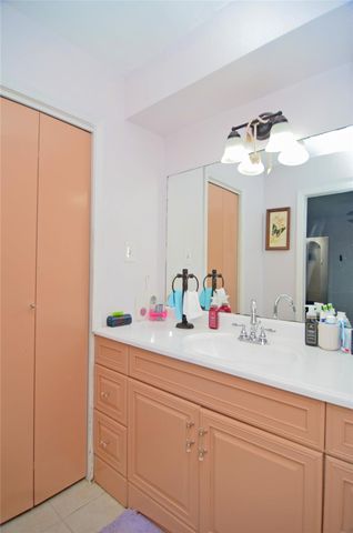 1716 Dolphin Drive, Seabrook, TX 77586
