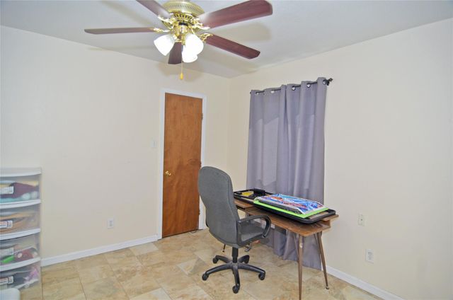 1716 Dolphin Drive, Seabrook, TX 77586