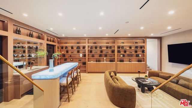 12026 Benmore Terrace, Los Angeles, CA 90049