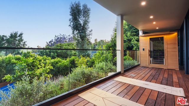 12026 Benmore Terrace, Los Angeles, CA 90049