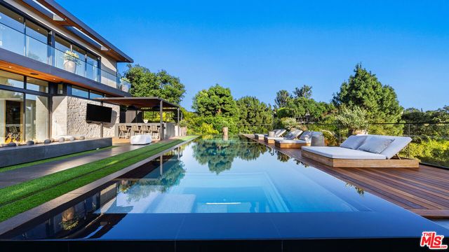 12026 Benmore Terrace, Los Angeles, CA 90049