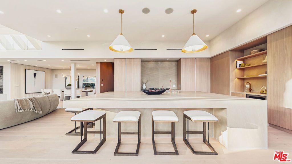 Image 12 of property listing at 12026 Benmore Terrace, Los Angeles, CA 90049
