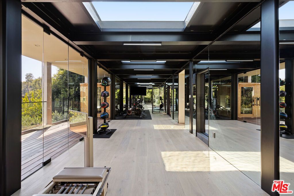 Image 26 of property listing at 12026 Benmore Terrace, Los Angeles, CA 90049