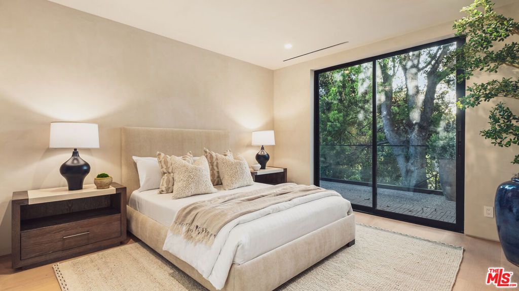 Image 34 of property listing at 12026 Benmore Terrace, Los Angeles, CA 90049