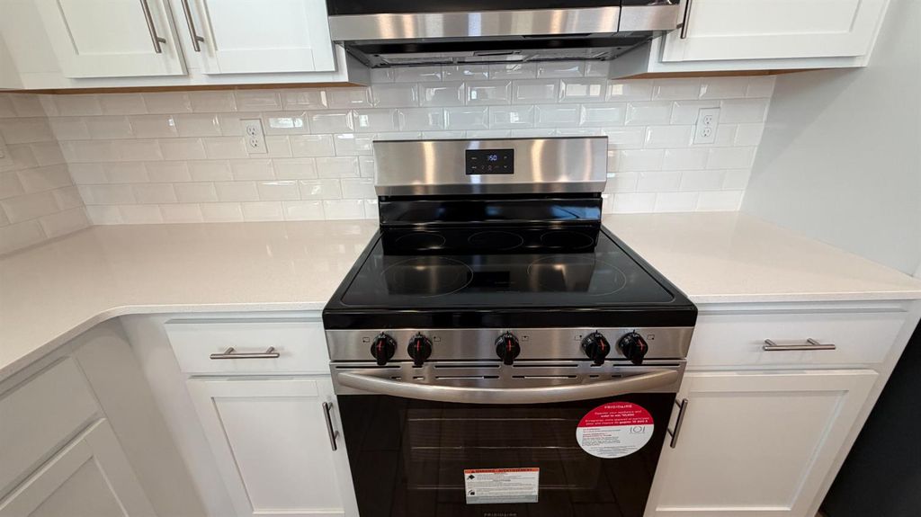 Image 10 of property listing at 2173 N Renn Avenue, Clovis, CA 93619