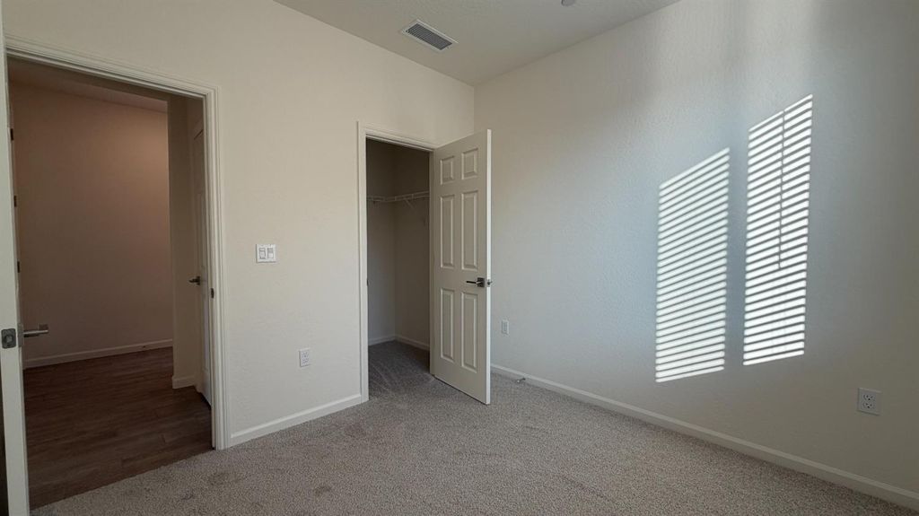 Image 22 of property listing at 2173 N Renn Avenue, Clovis, CA 93619