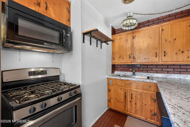 33 Stagecoach Road, Southampton, NJ 08088