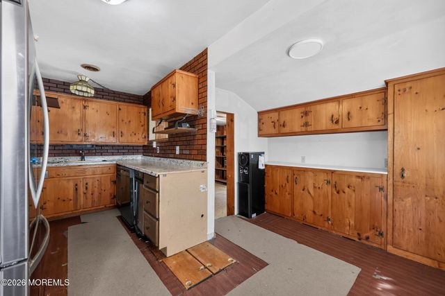33 Stagecoach Road, Southampton, NJ 08088