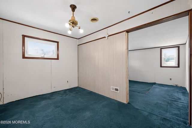 33 Stagecoach Road, Southampton, NJ 08088