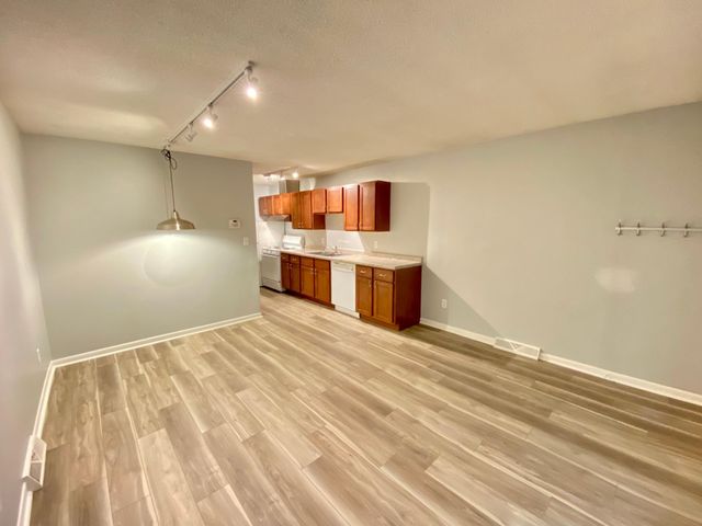 3300 41st Avenue S, Minneapolis, MN 55406