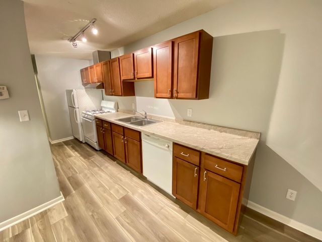 3300 41st Avenue S, Minneapolis, MN 55406