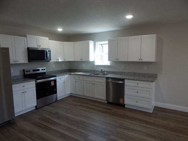 201 Kelsey Street, Etowah, TN 37331