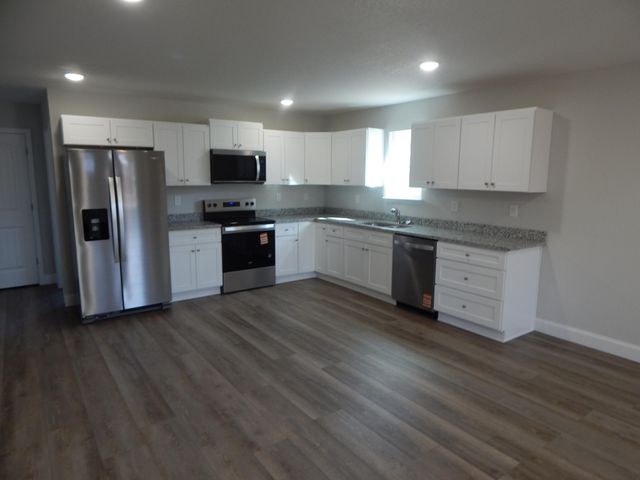 201 Kelsey Street, Etowah, TN 37331
