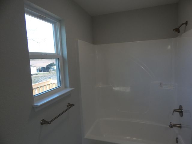 201 Kelsey Street, Etowah, TN 37331