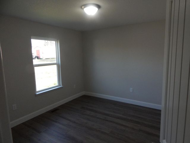 201 Kelsey Street, Etowah, TN 37331