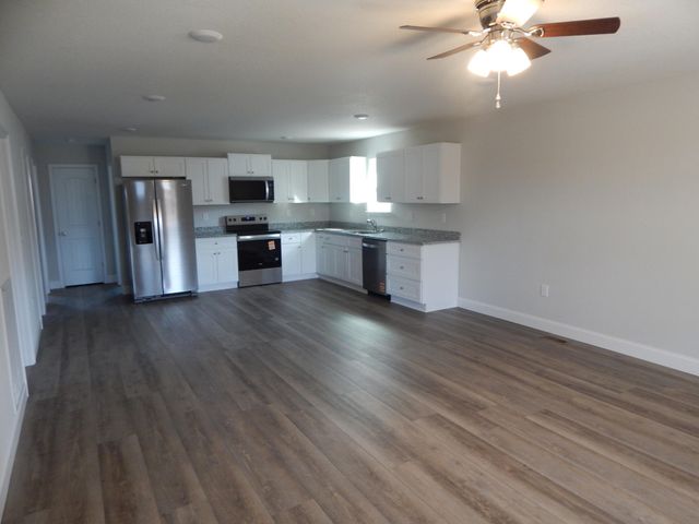 201 Kelsey Street, Etowah, TN 37331