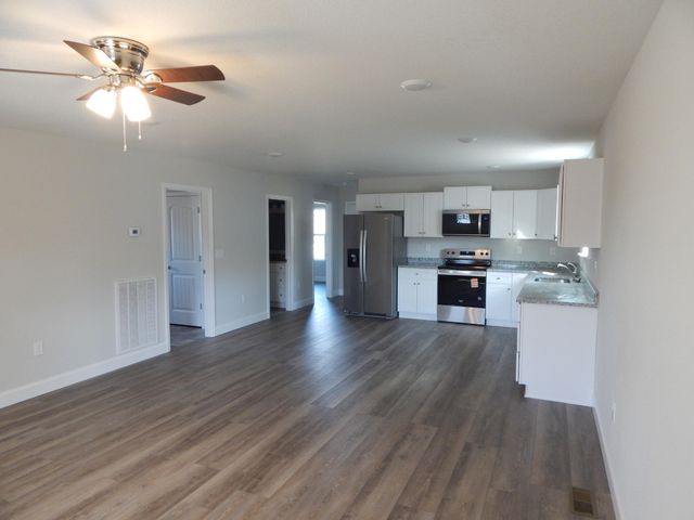 201 Kelsey Street, Etowah, TN 37331