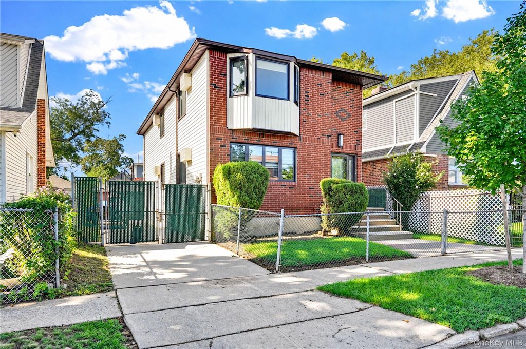 222-06 133rd Avenue, Laurelton, NY 11413 — photo 2
