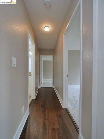 202 Shoreline CT, Richmond, CA 94804
