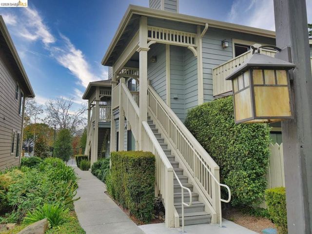 202 Shoreline CT, Richmond, CA 94804