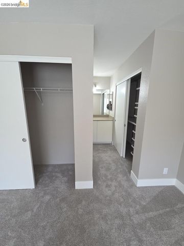 202 Shoreline CT, Richmond, CA 94804