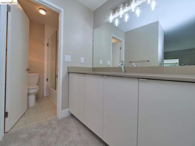 202 Shoreline CT, Richmond, CA 94804