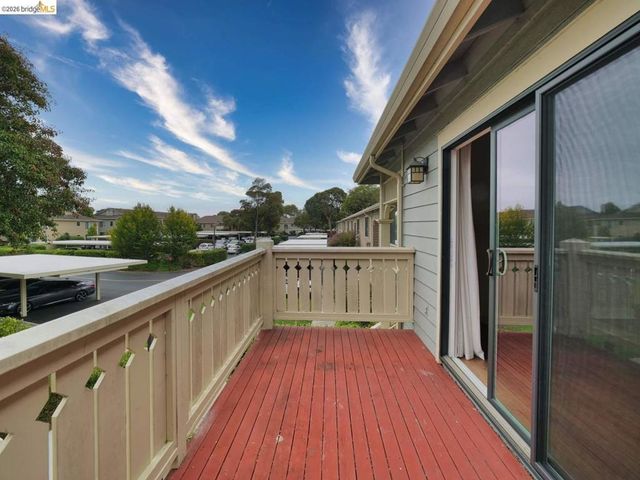 202 Shoreline CT, Richmond, CA 94804