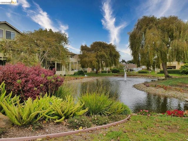202 Shoreline CT, Richmond, CA 94804