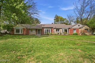 3542 Kenwood Boulevard, Toledo, OH 43606