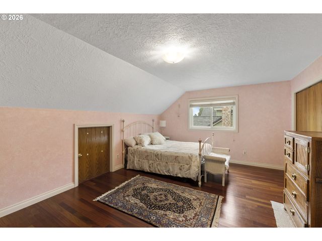 2745 Ne KELLY Pl, Gresham, OR 97030