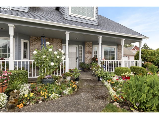 2745 Ne KELLY Pl, Gresham, OR 97030