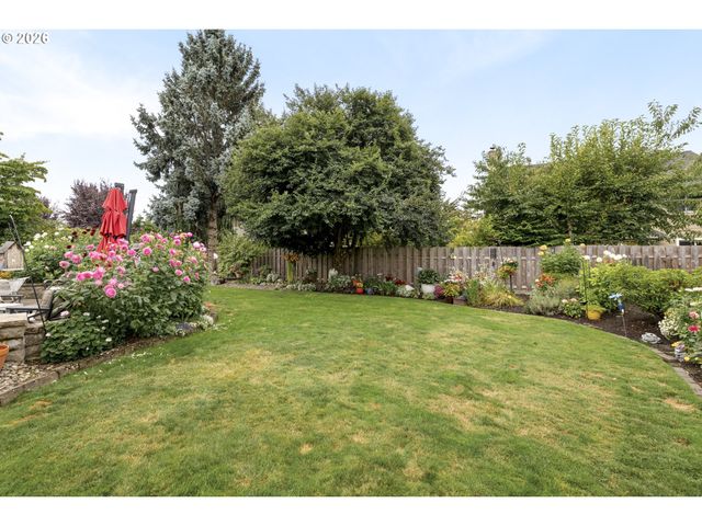 2745 Ne KELLY Pl, Gresham, OR 97030