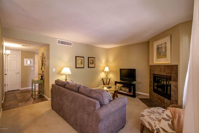 6651 N Campbell Ave Apt 214, Tucson, AZ 85718
