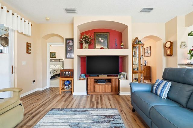 6170 SAILBOAT AVENUE, Tavares, FL 32778