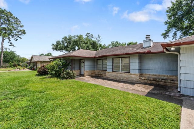 9333 Walterville Road, Houston, TX 77080